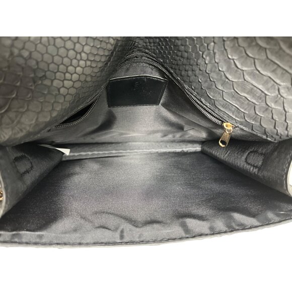 Elizabeth Grant Black Crossbody Purse Python Print Gold Chain Strap Sz S - NWOT - Picture 8 of 10
